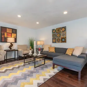 https://casa-angeles.topanaheimhotels.com